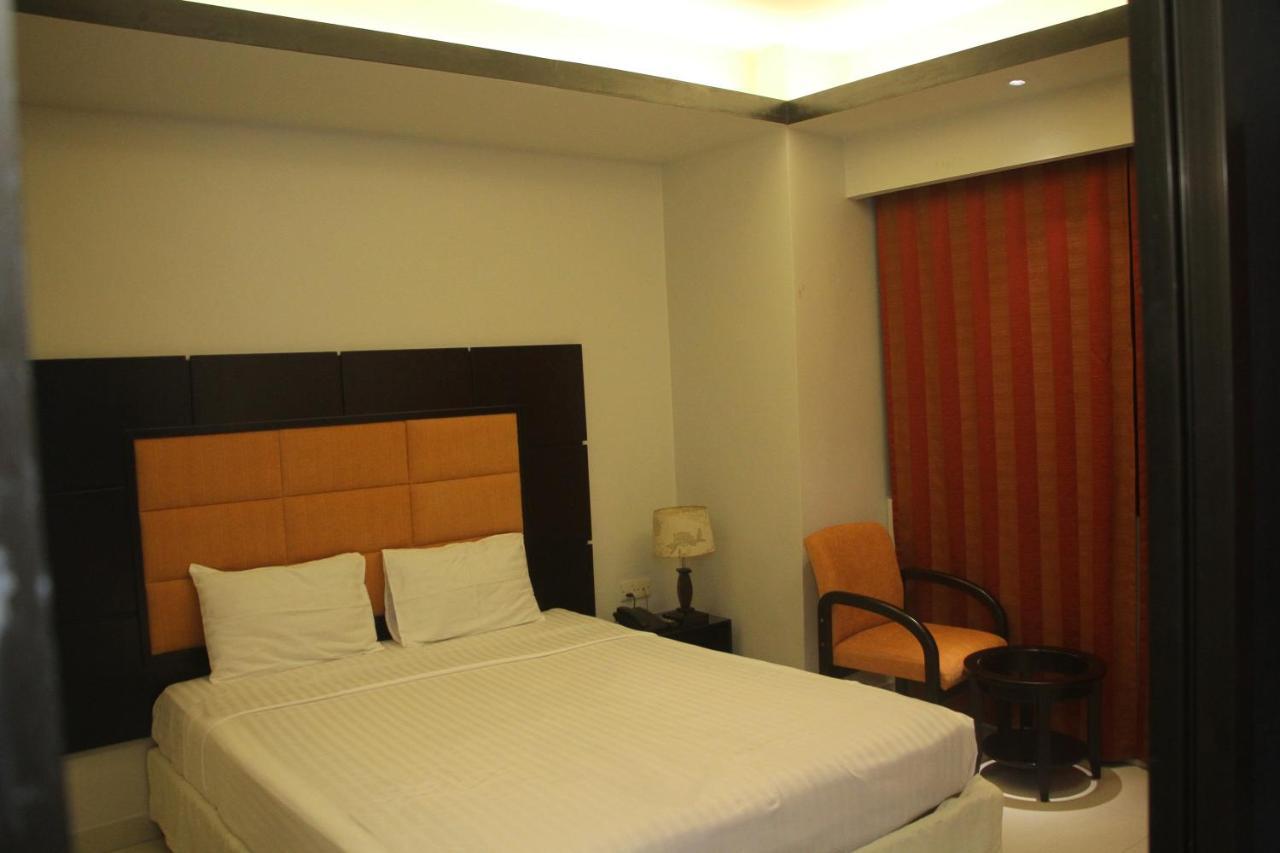 Orchid Business Hotel Chittagong Esterno foto